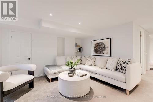 581 Ontario Street, Toronto (Cabbagetown-South St. James Town), ON - Indoor Photo Showing Living Room