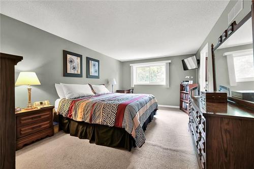 3011 Sandlewood Court, Burlington, ON - Indoor Photo Showing Bedroom