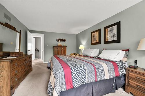 3011 Sandlewood Court, Burlington, ON - Indoor Photo Showing Bedroom