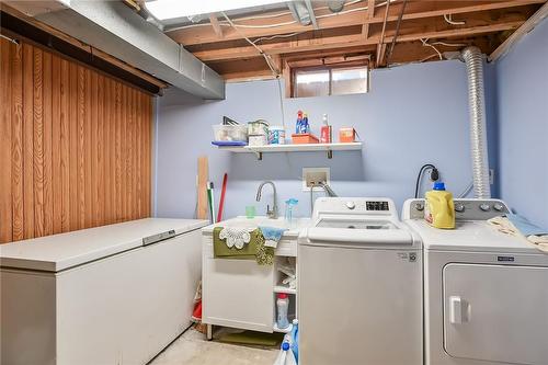 3011 Sandlewood Court, Burlington, ON - Indoor Photo Showing Laundry Room