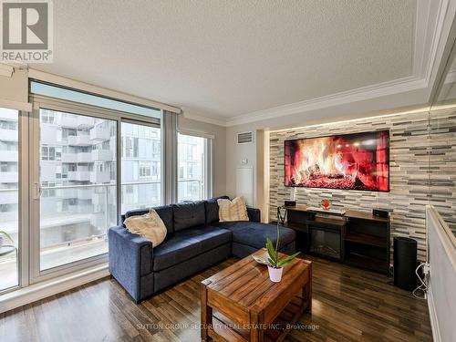 W306 - 565 Wilson Avenue, Toronto (Clanton Park), ON - Indoor Photo Showing Living Room