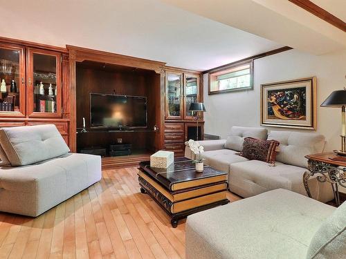 Sous-sol - 1235 Rue Des Éperviers, Longueuil (Le Vieux-Longueuil), QC - Indoor Photo Showing Living Room