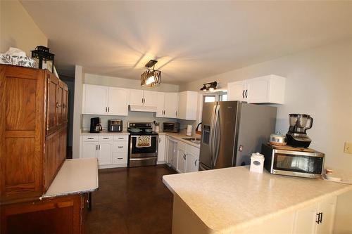 228 Head Avenue, The Pas, MB - Indoor Photo Showing Kitchen