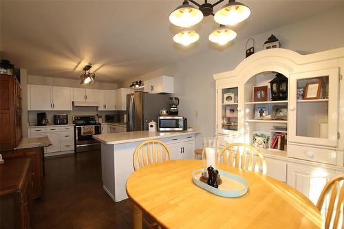 228 Head Avenue, The Pas, MB - Indoor Photo Showing Dining Room