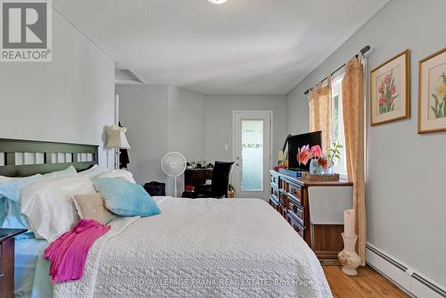 409 Perry Street, Whitby (Downtown Whitby), ON - Indoor Photo Showing Bedroom