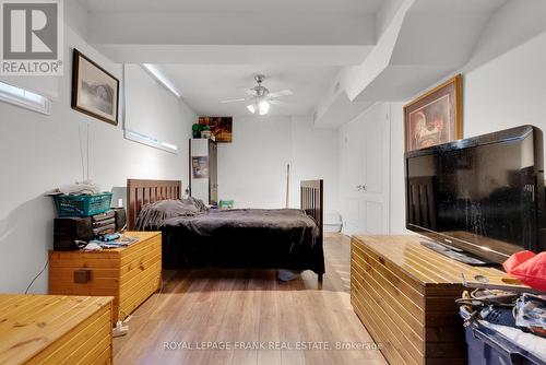 409 Perry Street, Whitby (Downtown Whitby), ON - Indoor Photo Showing Bedroom