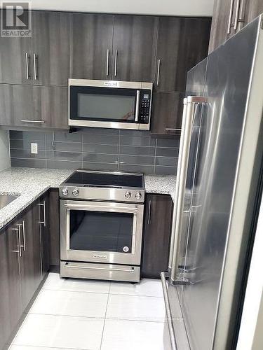 820 - 825 Church Street, Toronto (Rosedale-Moore Park), ON - Indoor Photo Showing Kitchen With Stainless Steel Kitchen With Upgraded Kitchen