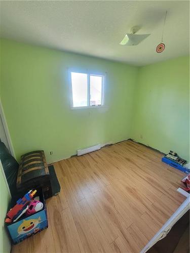 275 4Th Street Sw, Minnedosa, MB - Indoor Photo Showing Other Room