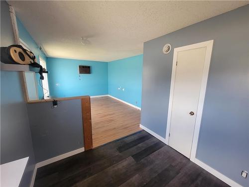 275 4Th Street Sw, Minnedosa, MB - Indoor Photo Showing Other Room