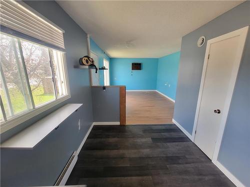 275 4Th Street Sw, Minnedosa, MB - Indoor Photo Showing Other Room