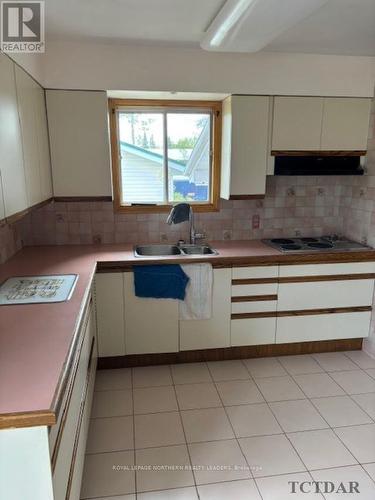 619 Lamarche Street, Timmins (East), ON - Indoor Photo Showing Kitchen With Double Sink