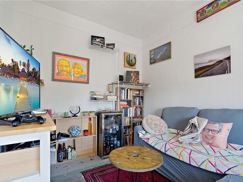 39-41 Ontario St, Victoria, BC - Indoor Photo Showing Laundry Room