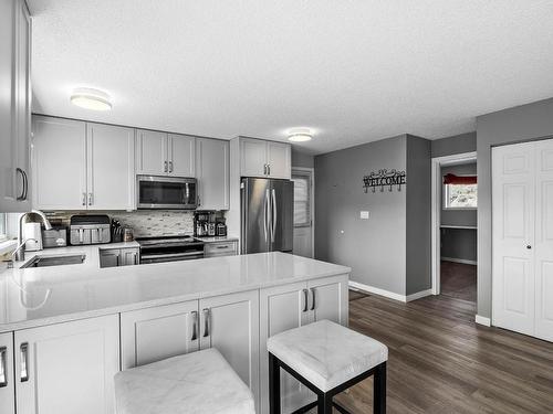 1487 Stage Rd, Cache Creek, BC - Indoor Photo Showing Kitchen