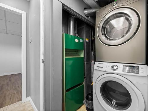 1487 Stage Rd, Cache Creek, BC - Indoor Photo Showing Laundry Room