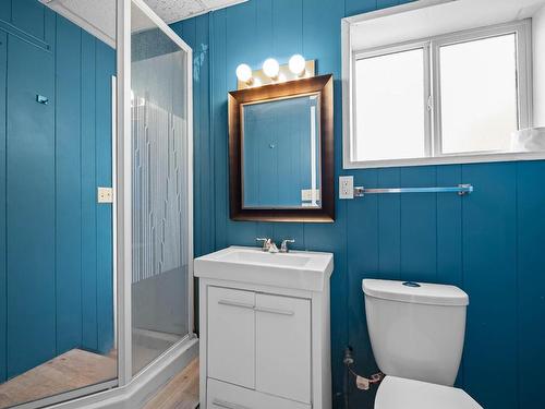 1487 Stage Rd, Cache Creek, BC - Indoor Photo Showing Bathroom