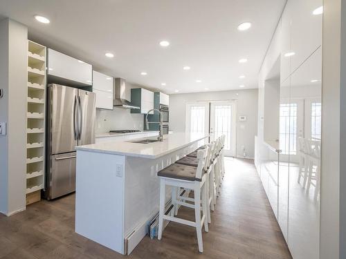 1175 Columbia Street, Kamloops, BC - Indoor Photo Showing Kitchen With Upgraded Kitchen