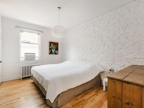 Master bedroom - 6087 Rue De Terrebonne, Montréal (Côte-Des-Neiges/Notre-Dame-De-Grâce), QC - Indoor Photo Showing Bedroom