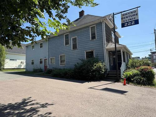 222 University Avenue, Charlottetown, PE 