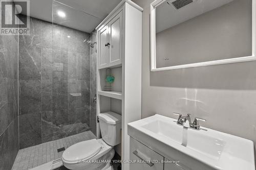 64 Ferris Lane, New Tecumseth, ON - Indoor Photo Showing Bathroom