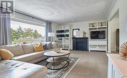 707 Walnut Street W, Whitby (Downtown Whitby), ON - Indoor Photo Showing Living Room With Fireplace