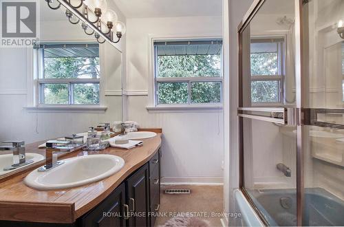 707 Walnut Street W, Whitby (Downtown Whitby), ON - Indoor Photo Showing Bathroom