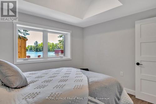 178 Front Street W, Kawartha Lakes (Bobcaygeon), ON - Indoor Photo Showing Bedroom