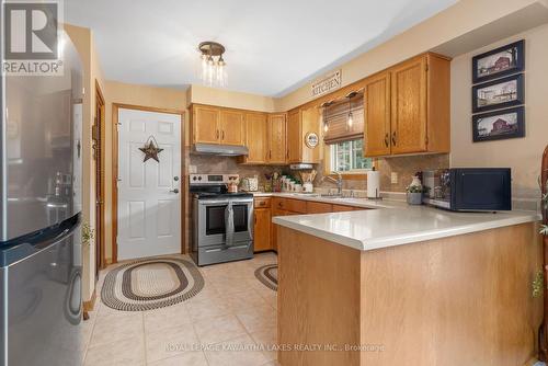 30 Grant Drive, Kawartha Lakes (Oakwood), ON - Indoor Photo Showing Kitchen