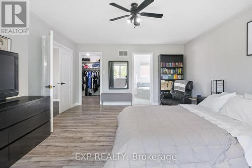 29 Batson Drive, Aurora (Aurora Village), ON - Indoor Photo Showing Bedroom