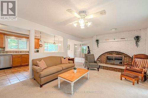 30 Matheson Road, Kawartha Lakes, ON - Indoor Photo Showing Living Room