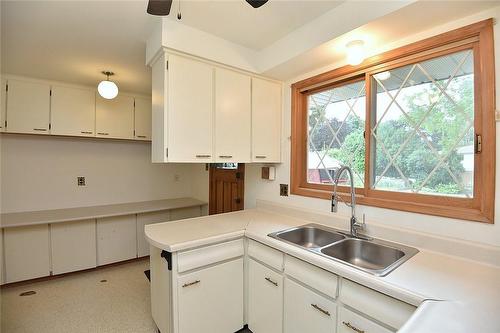 1036 Gallagher Road, Burlington, ON - Indoor Photo Showing Kitchen With Double Sink