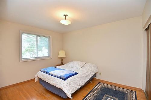 1036 Gallagher Road, Burlington, ON - Indoor Photo Showing Bedroom