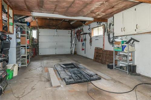 1954 Grayson Avenue, Fort Erie, ON - Indoor Photo Showing Garage