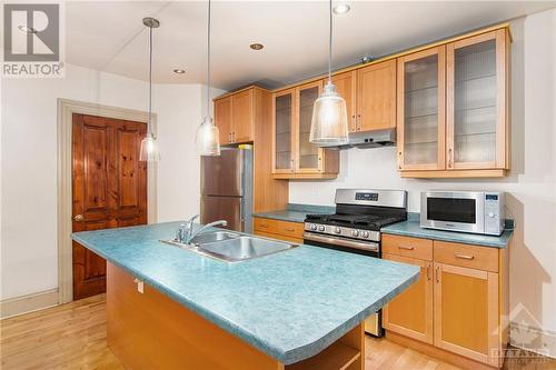 184 Dufferin Road, Ottawa, ON - Indoor Photo Showing Kitchen With Double Sink