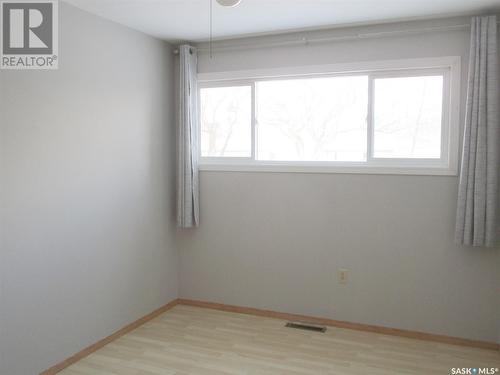 504 4Th Avenue E, Assiniboia, SK - Indoor Photo Showing Other Room