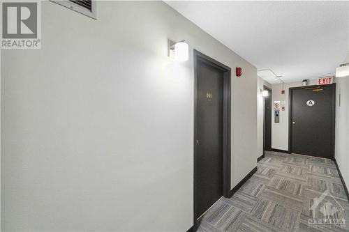 Close to Elevator & Stairs - 222 Guigues Avenue Unit#401, Ottawa, ON - Indoor Photo Showing Other Room