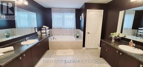 181 Trail Boulevard, Springwater (Centre Vespra), ON - Indoor Photo Showing Bathroom