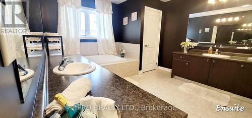 181 Trail Boulevard, Springwater (Centre Vespra), ON - Indoor Photo Showing Bathroom