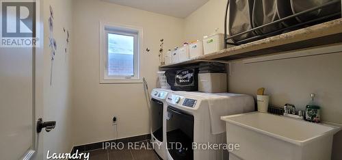 181 Trail Boulevard, Springwater (Centre Vespra), ON - Indoor Photo Showing Laundry Room