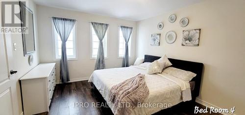 181 Trail Boulevard, Springwater (Centre Vespra), ON - Indoor Photo Showing Bedroom