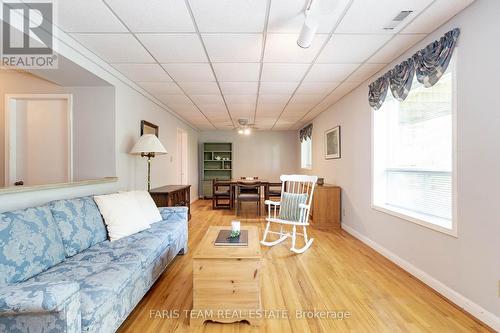 21 De Lac Rue, Tiny (Lafontaine), ON - Indoor Photo Showing Other Room