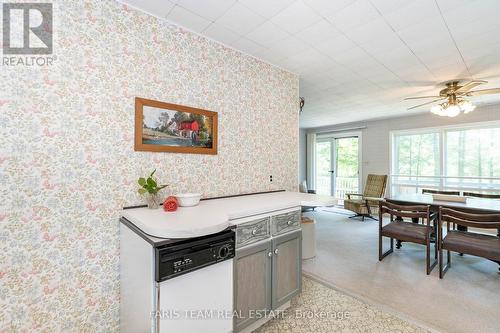 21 De Lac Rue, Tiny (Lafontaine), ON - Indoor Photo Showing Dining Room