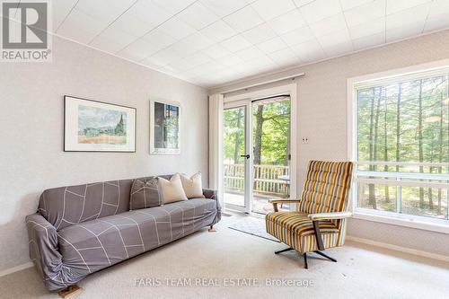 21 De Lac Rue, Tiny (Lafontaine), ON - Indoor Photo Showing Living Room