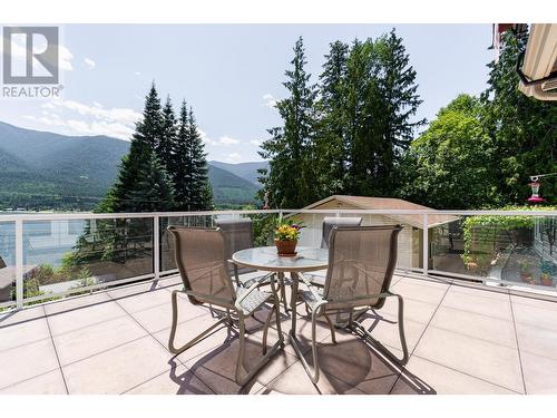 6393 Sunshine  Drive, Nelson, BC - Outdoor With Deck Patio Veranda