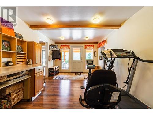 6393 Sunshine  Drive, Nelson, BC - Indoor Photo Showing Gym Room