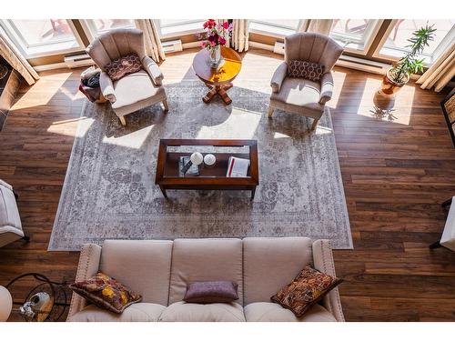 6393 Sunshine Drive, Nelson, BC -  Photo Showing Living Room