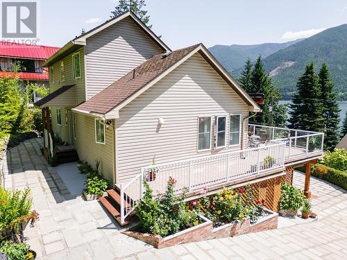 6393 Sunshine  Drive, Nelson, BC - Outdoor With Deck Patio Veranda