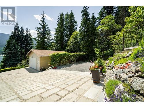 6393 Sunshine  Drive, Nelson, BC - Outdoor With Deck Patio Veranda