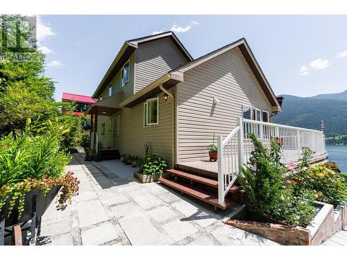 6393 Sunshine  Drive, Nelson, BC - Outdoor