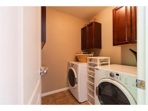 6393 Sunshine Drive, Nelson, BC - Indoor Photo Showing Laundry Room