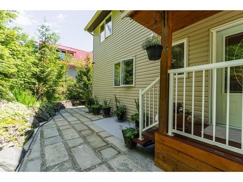 6393 Sunshine Drive, Nelson, BC - Outdoor With Deck Patio Veranda With Exterior